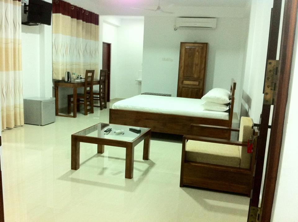 Gem Field Rest Bed & Breakfast Ратнапура Екстериор снимка